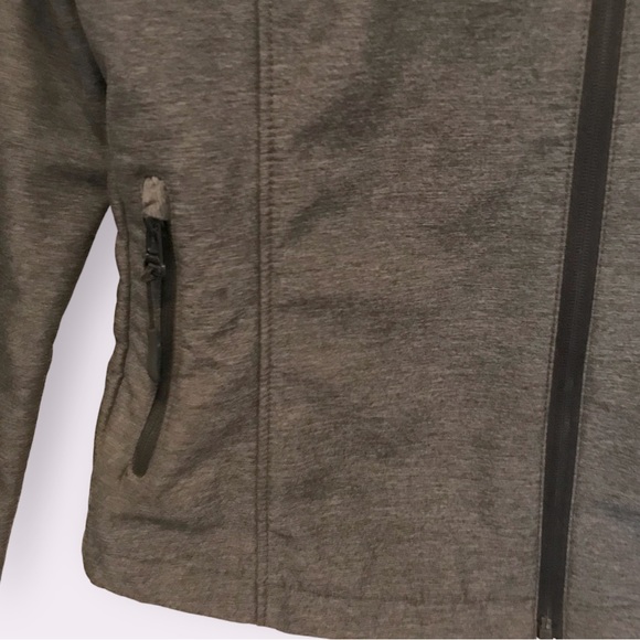 BENCH Jacket with Versatile Neckline and a Fitted/Tailored Mid Section - Picture 5 of 14